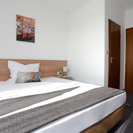 Hotel Zwei&Vierzig Vallendar Esterno foto